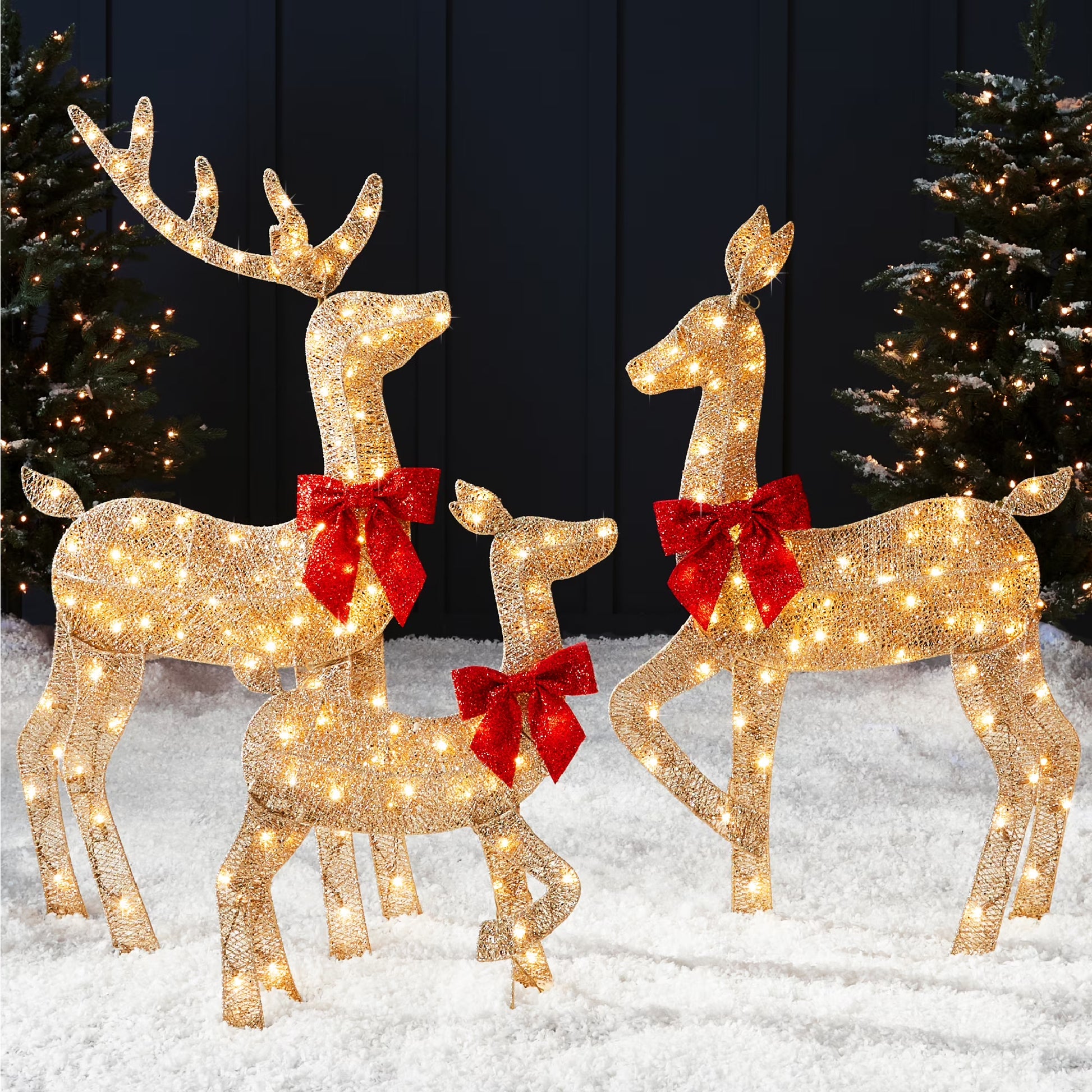 Best Choice Products 3-Piece 2D Deer Family Set, Lighted Christmas Outdoor Decoration w/175 Lights, Stakes - Gold