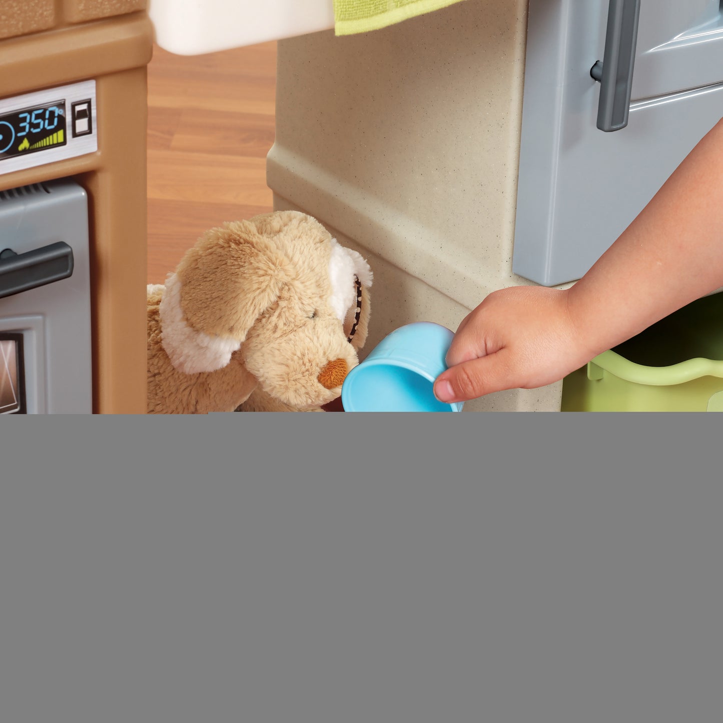 Step2 Heart of the Home Brown Toddler Play Kitchen Set
