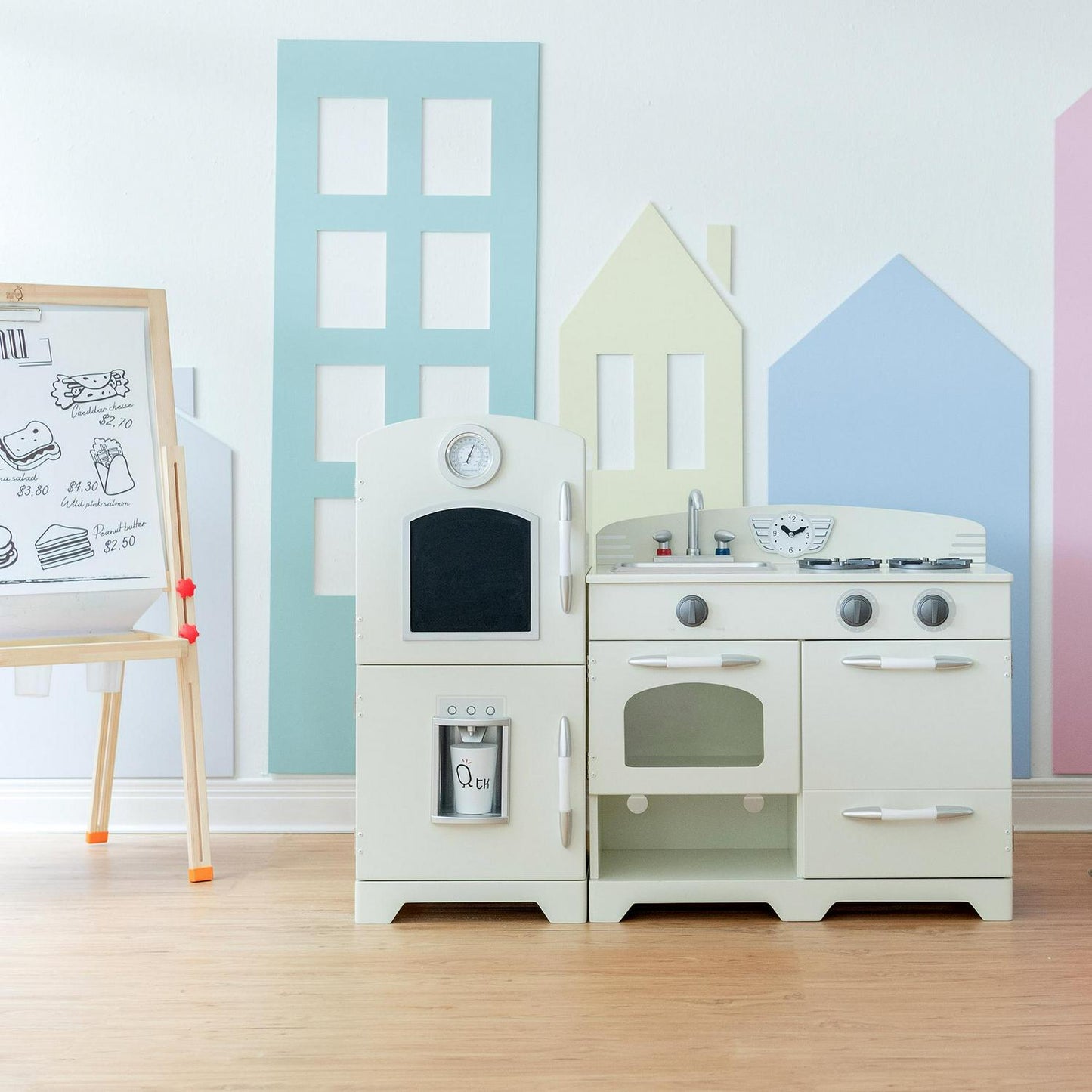 Teamson Kids Little Chef Fairfield Wooden Play Kitchen. Off-White