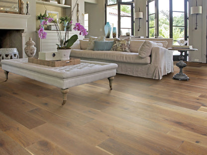 Shaw Sw485 Castlewood Oak 7-1/2" Wide Wire Brushed Engineered Hardwood Flooring - Baroque