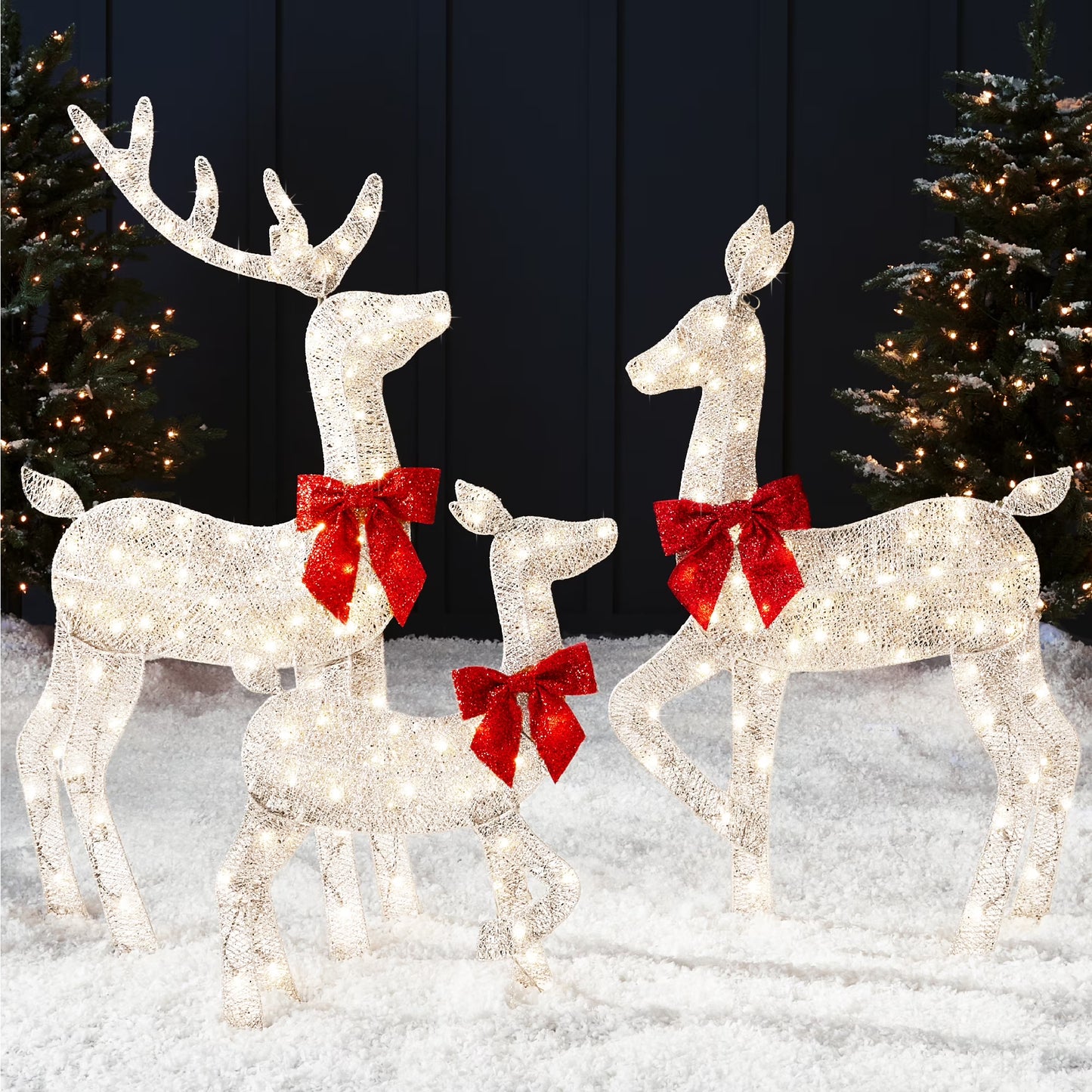 Best Choice Products 3-Piece 2D Deer Family Set, Lighted Christmas Outdoor Decoration w/175 Lights, Stakes - Gold